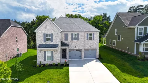 12755 Baltica Ln, Farragut, TN 37934