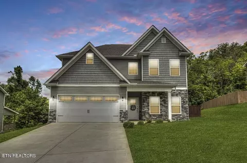 3206 Oakwood Hills Ln, Knoxville, TN 37931