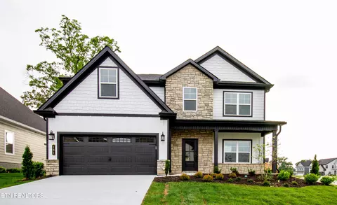 101 Thomas Pointe Ln, Maryville, TN 37803
