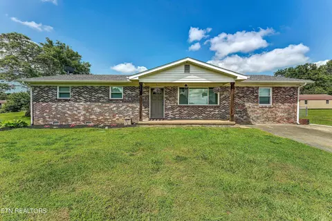 301 Dell Rd, Maryville, TN 37804