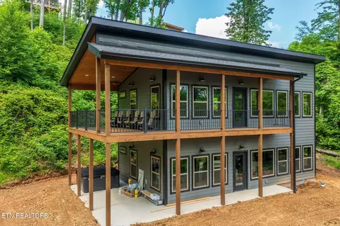 114 Laurel Way, Gatlinburg, TN 37738