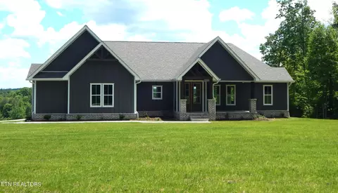 304 Ridge Ln, Monterey, TN 38574