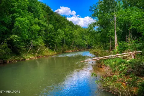 2345 Glenobey Rd, Jamestown, TN 38556