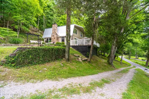 1086 Shady Pl, Smithville, TN 37166