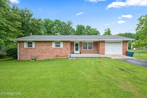 50 Sunset Dr, Crossville, TN 38555