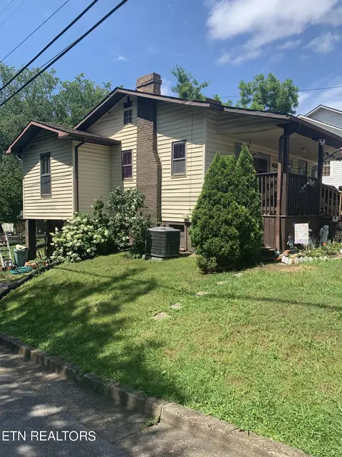 413 W 7th Ave, Lenoir City, TN 37771