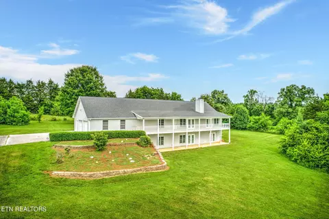 3903 Harris Rd, Knoxville, TN 37918
