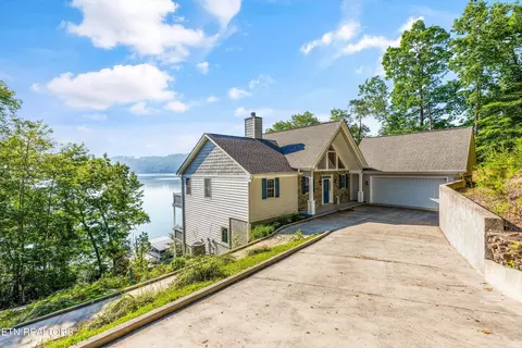 1357 Lakeview Dr, Sharps Chapel, TN 37866