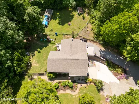 265 Marlow Rd, Clinton, TN 37716 photo 2