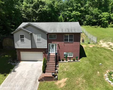 323 Forest Hills Dr, New Tazewell, TN 37825