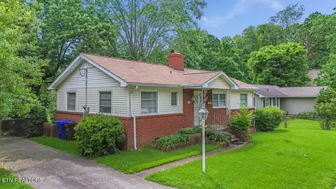 129 Georgia Ave, Oak Ridge, TN 37830