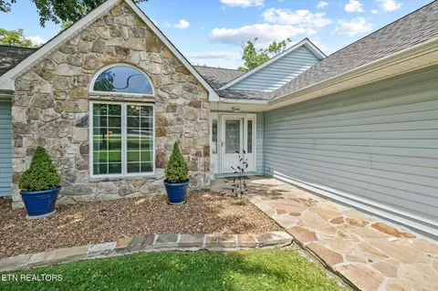 95 Kings Row, Crossville, TN 38571