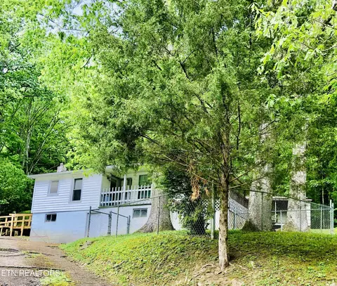 5044 Highway 25, La Follette, TN 37766