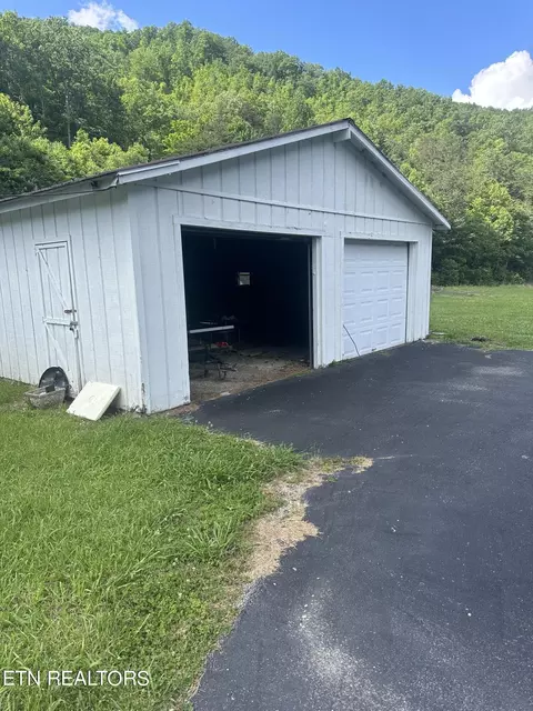 Other - 96 Tanyard Loop, Calvin, KY 40813 photo 4 of 7