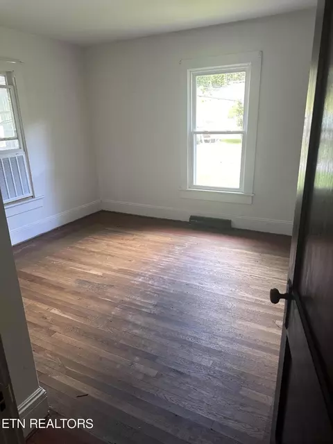 Bedroom - 96 Tanyard Loop, Calvin, KY 40813 photo 3 of 3