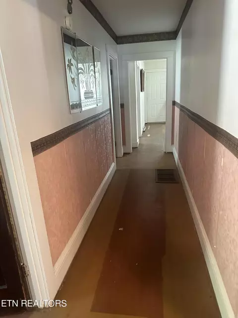 Entry Way - 96 Tanyard Loop, Calvin, KY 40813 photo 1 of 2