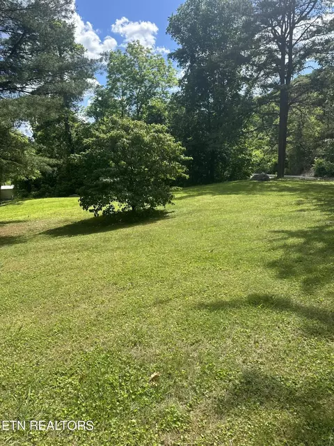 Exterior - 96 Tanyard Loop, Calvin, KY 40813 photo 4 of 4