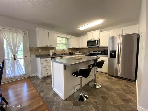 315 Lakeview Dr, Oneida, TN 37841 photo 14