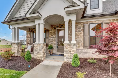 12814 Scarlet Sage Dr, Farragut, TN 37934