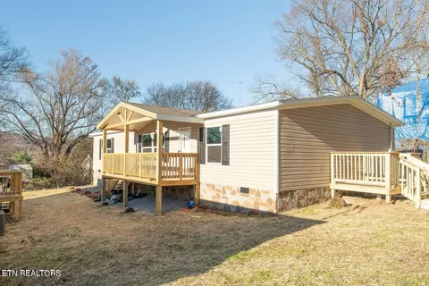 1927 Massachusetts Ave, Knoxville, TN 37921