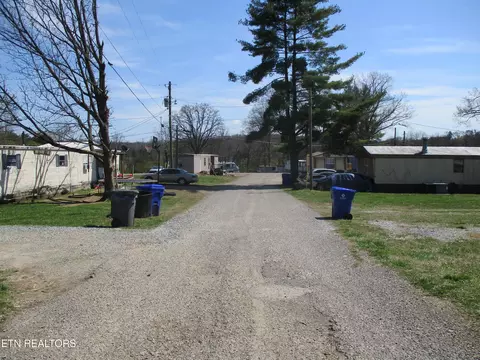 362376 Oak Grove Rd, Madisonville, TN 37354