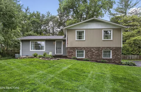 1219 Craig Rd, Knoxville, TN 37919