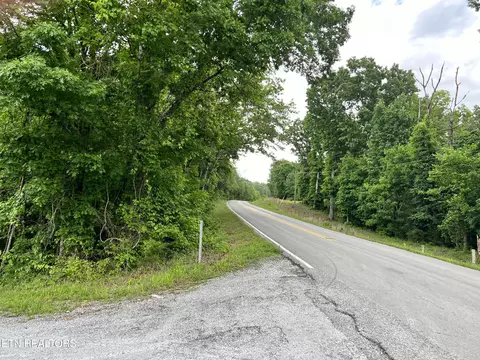 3687 Redman Ln, Decatur, TN 37322