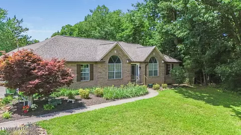 171 Overton Ln, Powell, TN 37849