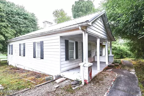 2225 Wilkinson Pike, Maryville, TN 37803