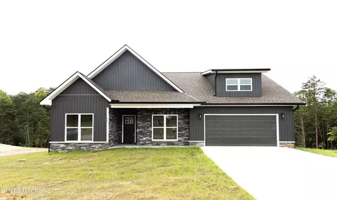 848 Pinebrooke Dr, Maryville, TN 37801