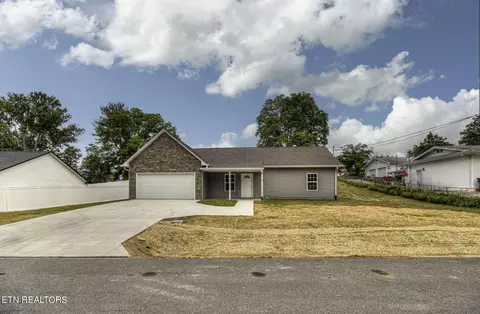 3217 Myers St, Pigeon Forge, TN 37863