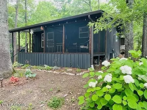 5804 Omega Dr, Tallassee, TN 37878