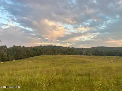 395 Georgia St, Loudon, TN 37774