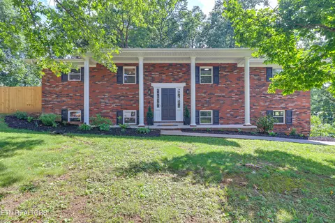 8009 Berkshire Blvd #9, Powell, TN 37849