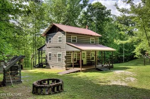 1309 Rafter Rd, Tellico Plains, TN 37385