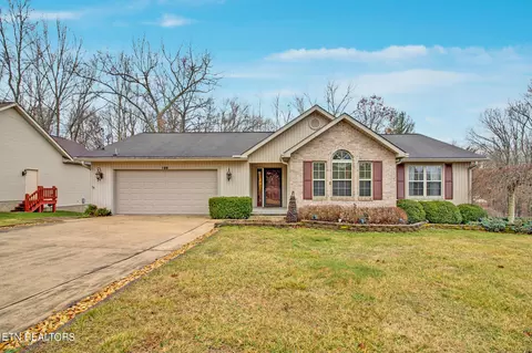 198 Lakeview Dr, Crossville, TN 38558