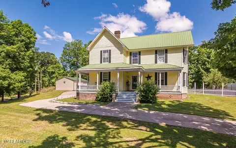 358 North St, Newport, TN 37821
