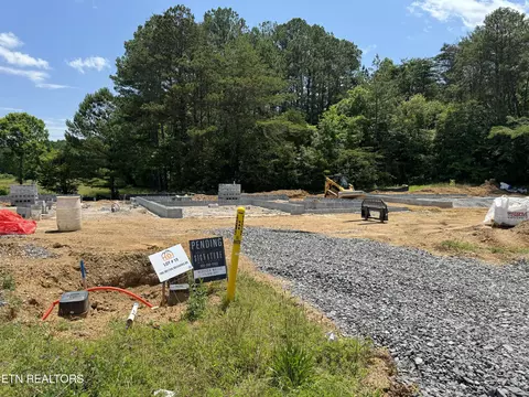 1906 Melton Meadows Dr, Maryville, TN 37803