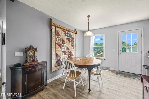 323 Circle Dr, Baxter, TN 38544 photo 5