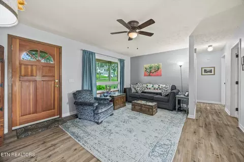 323 Circle Dr, Baxter, TN 38544 photo 3