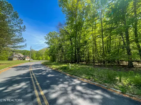Lot 49 Plantation Point Drive, Dandridge, TN 37725