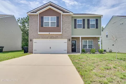 200 Paisley Reece Ln, Lenoir City, TN 37771