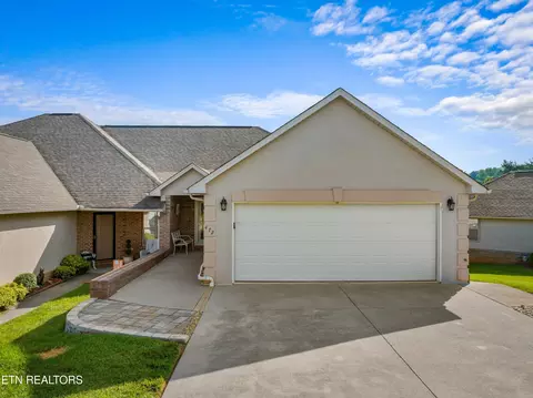 472 Lochmere Dr, Morristown, TN 37814