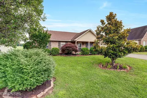 328 Headrickview Dr, Maryville, TN 37804