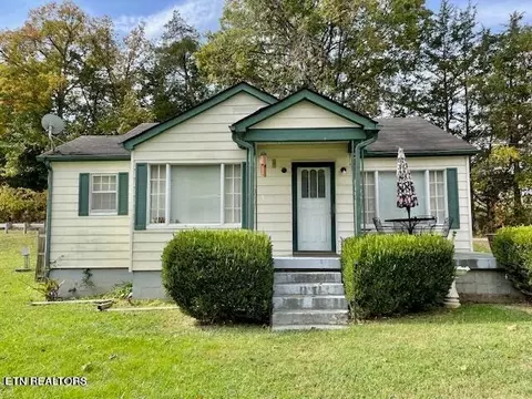 3504 E Highway 61 Hwy, Luttrell, TN 37779