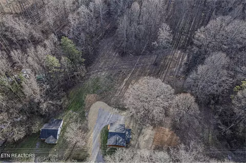 650 Hassler Mill Rd, Harriman, TN 37748