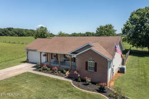 1353 Misty Mead Dr, Sevierville, TN 37876