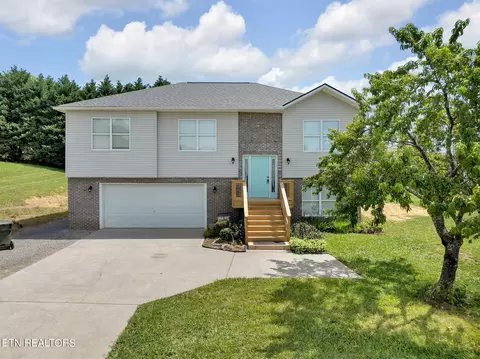 512 N Pitner Rd, Seymour, TN 37865