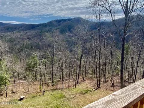 1851 Pinestand Ridge Way, Sevierville, TN 37862