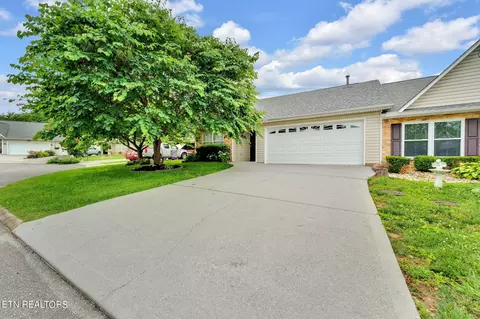 6323 Sky Song Ln, Knoxville, TN 37914